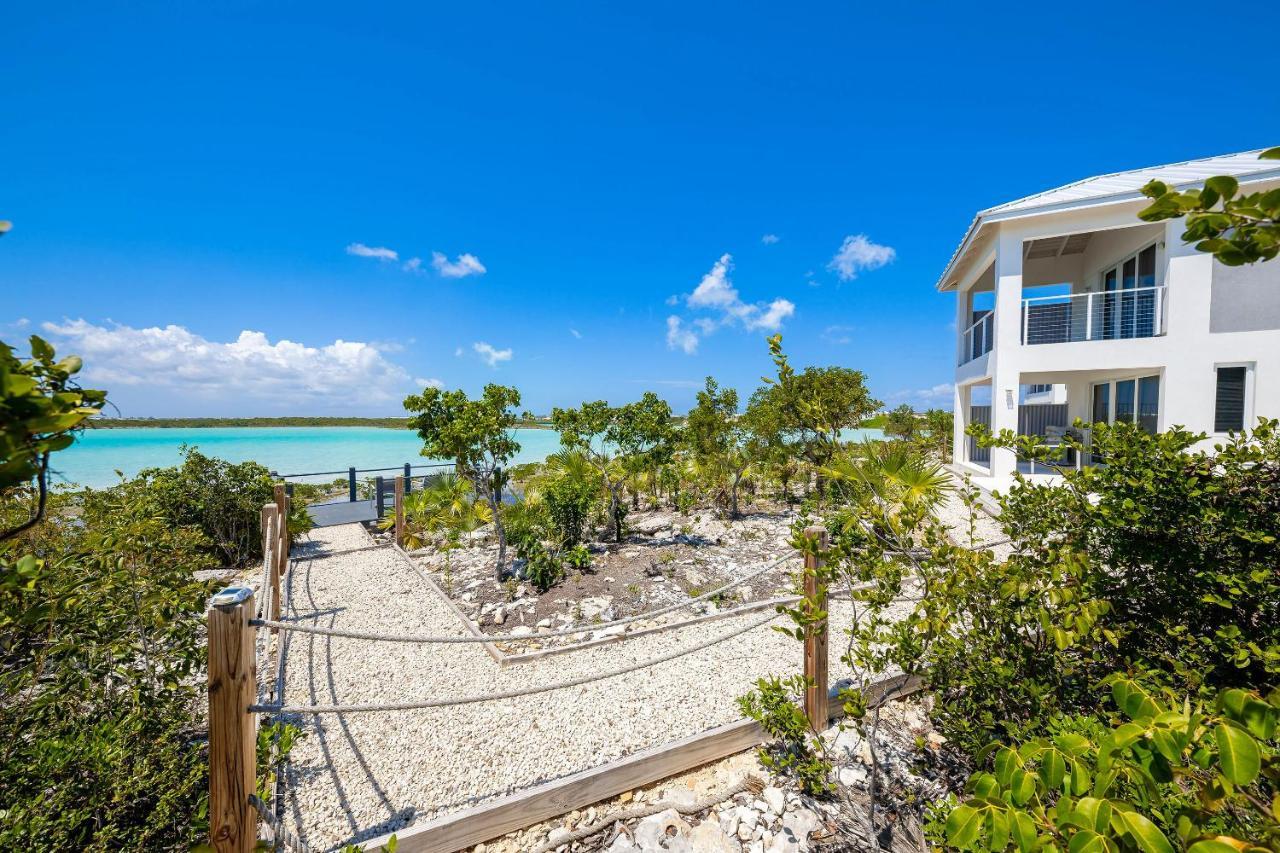 New Tropical Waterfront Cooper Jack Bay Villas Файв-Кейс-Сеттлемент Экстерьер фото